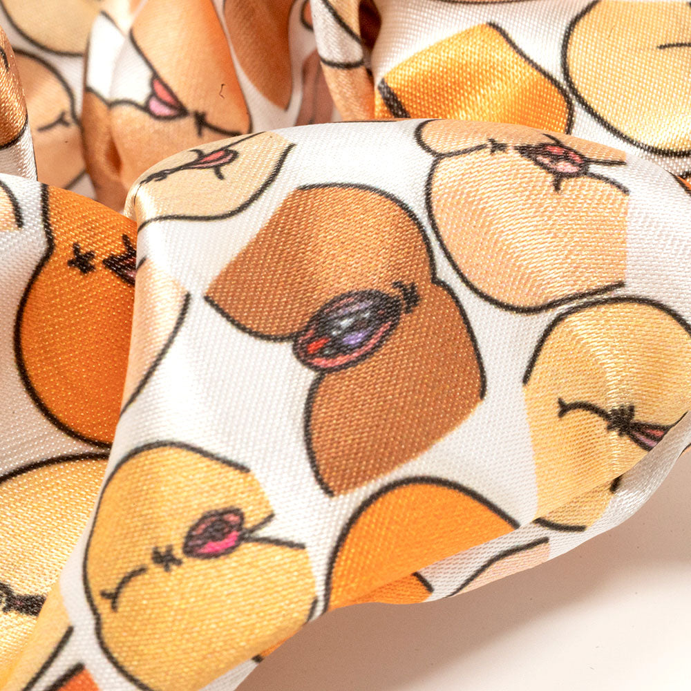 SCRUNCHIE VULVA BUTTS
